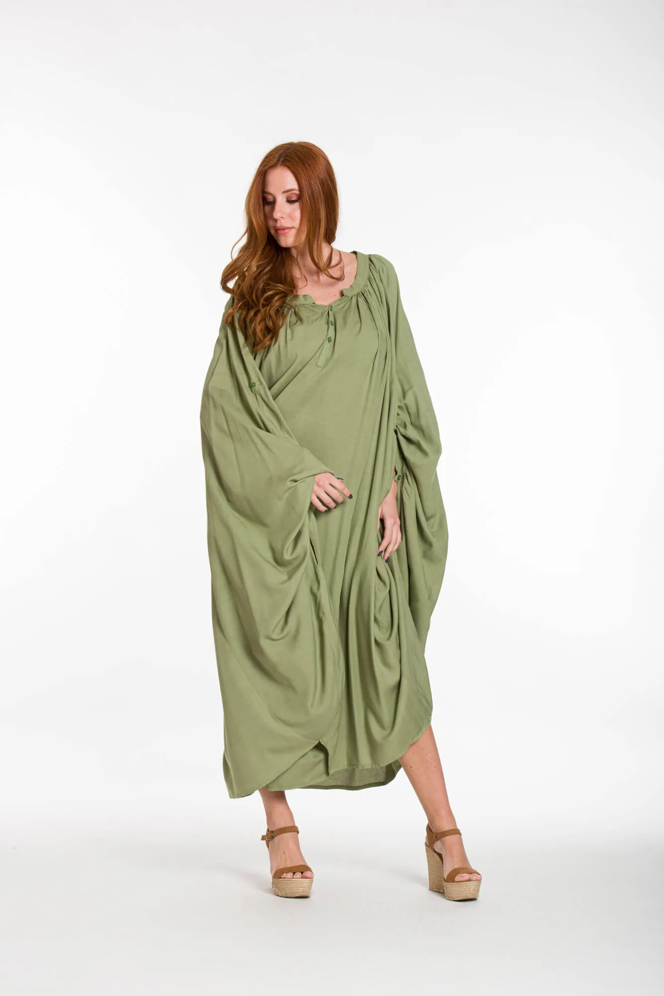 Καφτανι - πουκαμισοφορεμα oversize look με ρυθμιζομενα μανικια - Χακί παρεό παραλίας από βισκόζ για καλοκαιρινές resort εμφανίσεις