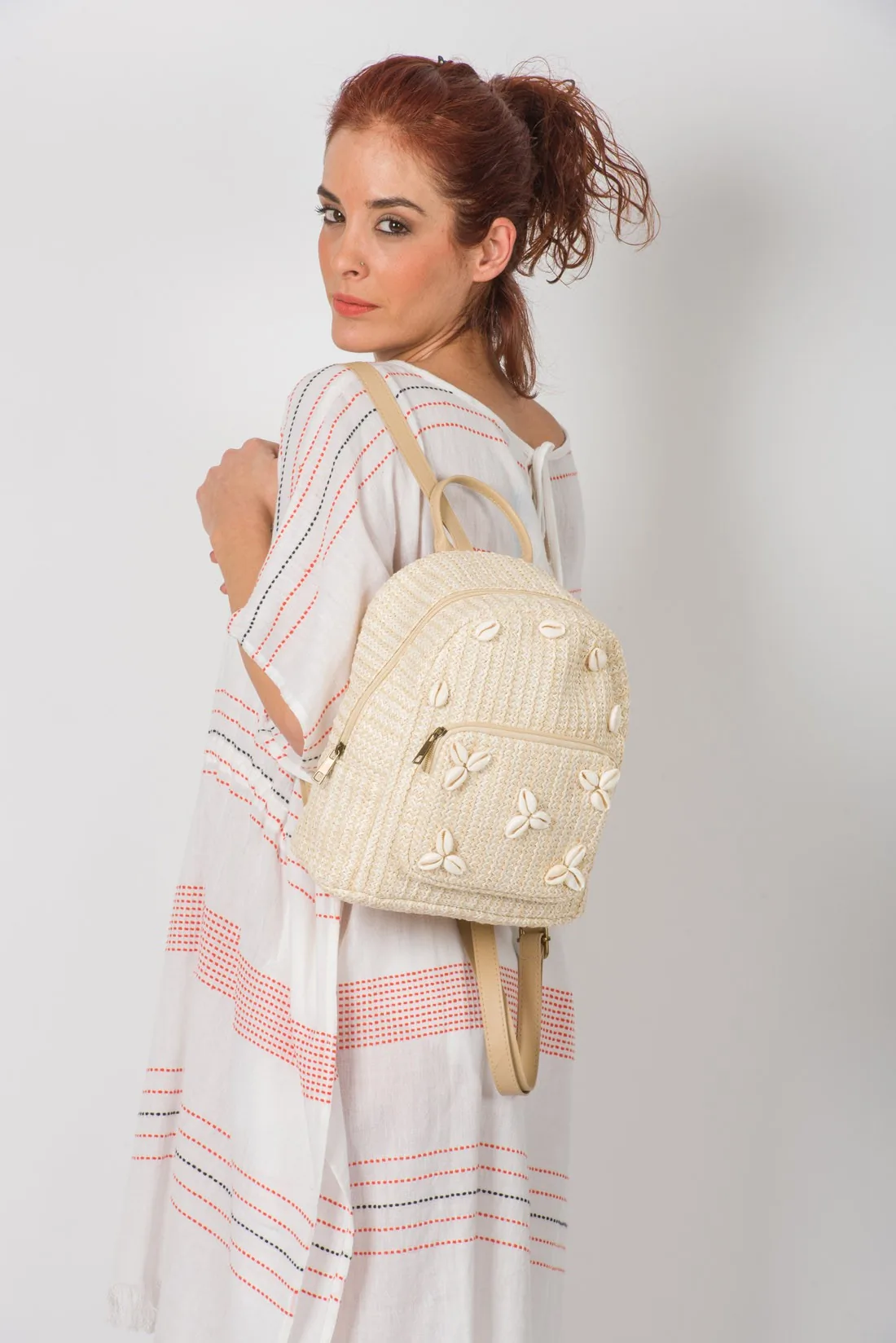 Τσαντα πλατης ψαθα back pack - Εκρού παρεό παραλίας για καλοκαιρινές resort εμφανίσεις