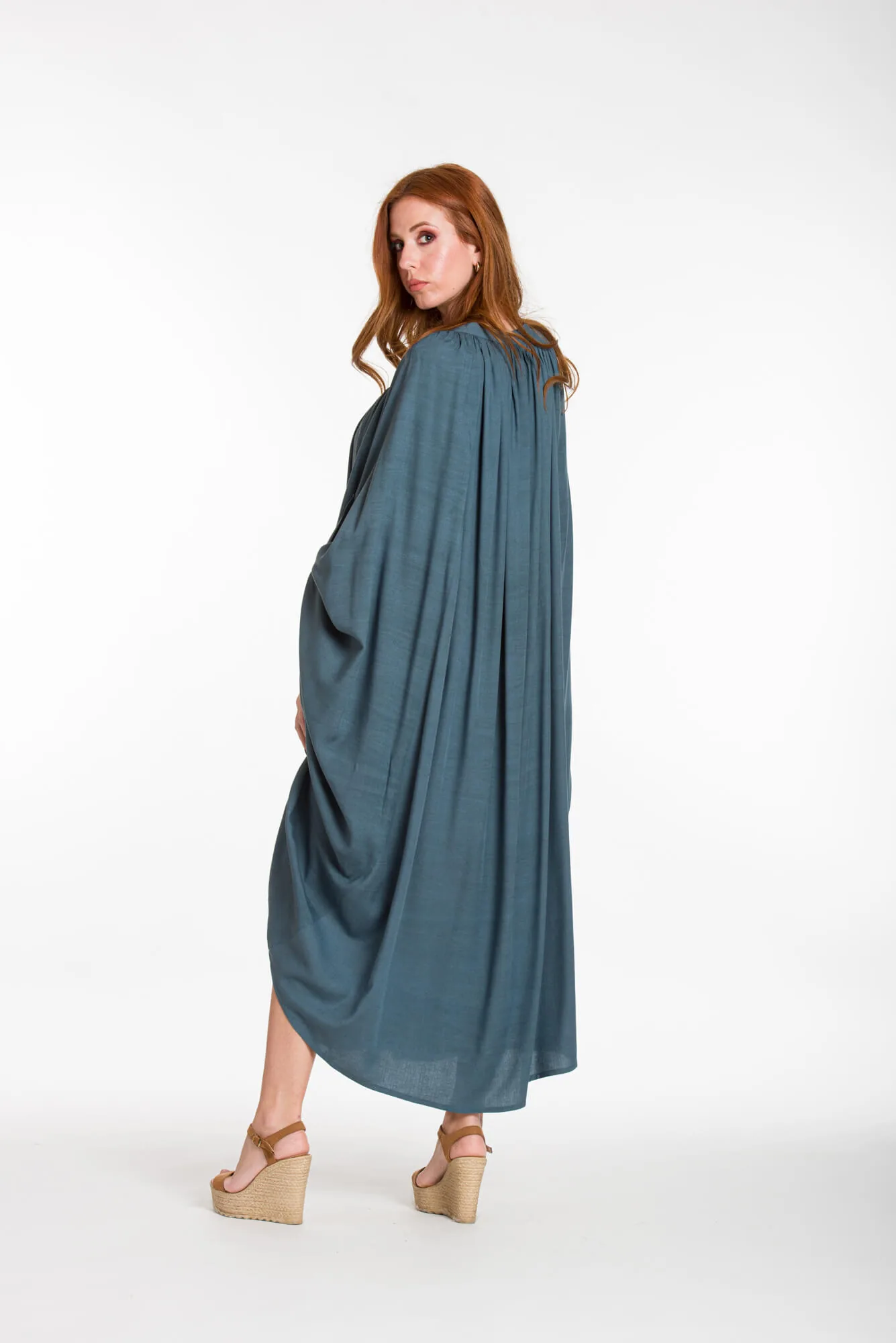 Καφτανι - πουκαμισοφορεμα oversize look με ρυθμιζομενα μανικια - Γκρί φόρεμα παραλίας από βισκόζ για καλοκαιρινές resort εμφανίσεις