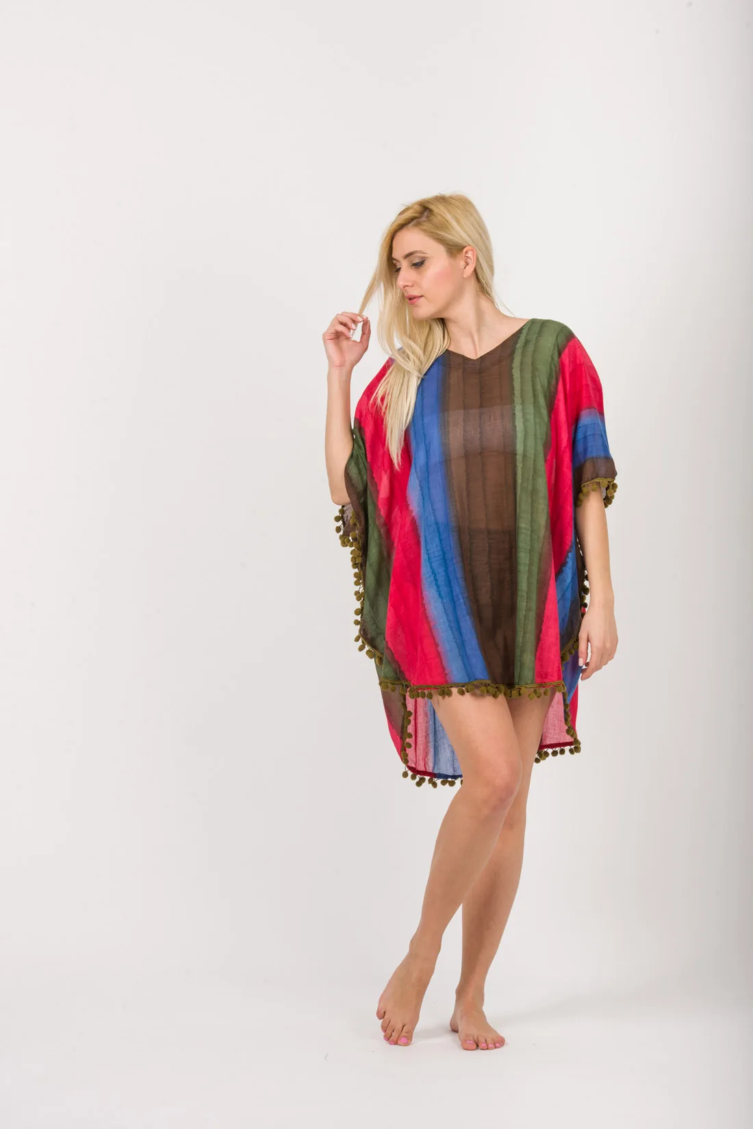 Ποντσο tie dye ριγε βαμβακερο με pon pon - Καφέ;Κόκκινο;Μπλέ;Πράσινο παρεό παραλίας από βαμβακερό για καλοκαιρινές resort εμφανίσεις