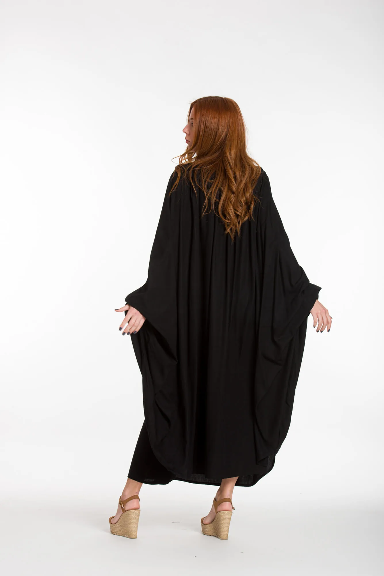 Καφτανι - πουκαμισοφορεμα oversize look με ρυθμιζομενα μανικια - Μαύρο φόρεμα παραλίας από βισκόζ για καλοκαιρινές resort εμφανίσεις