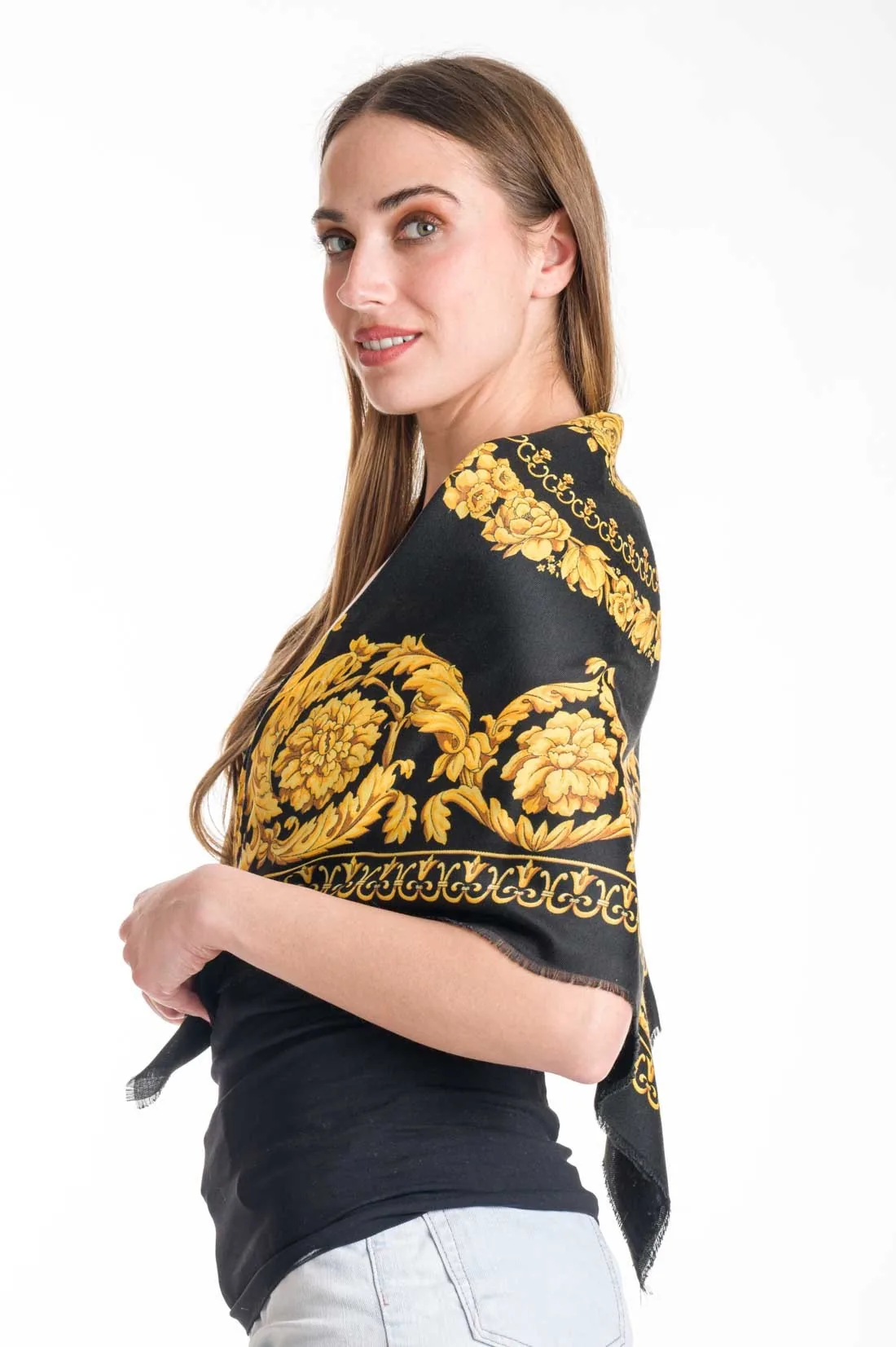 Μαντηλι τετραγωνο - Μαύρο resort wear προϊόν για καλοκαιρινές resort εμφανίσεις