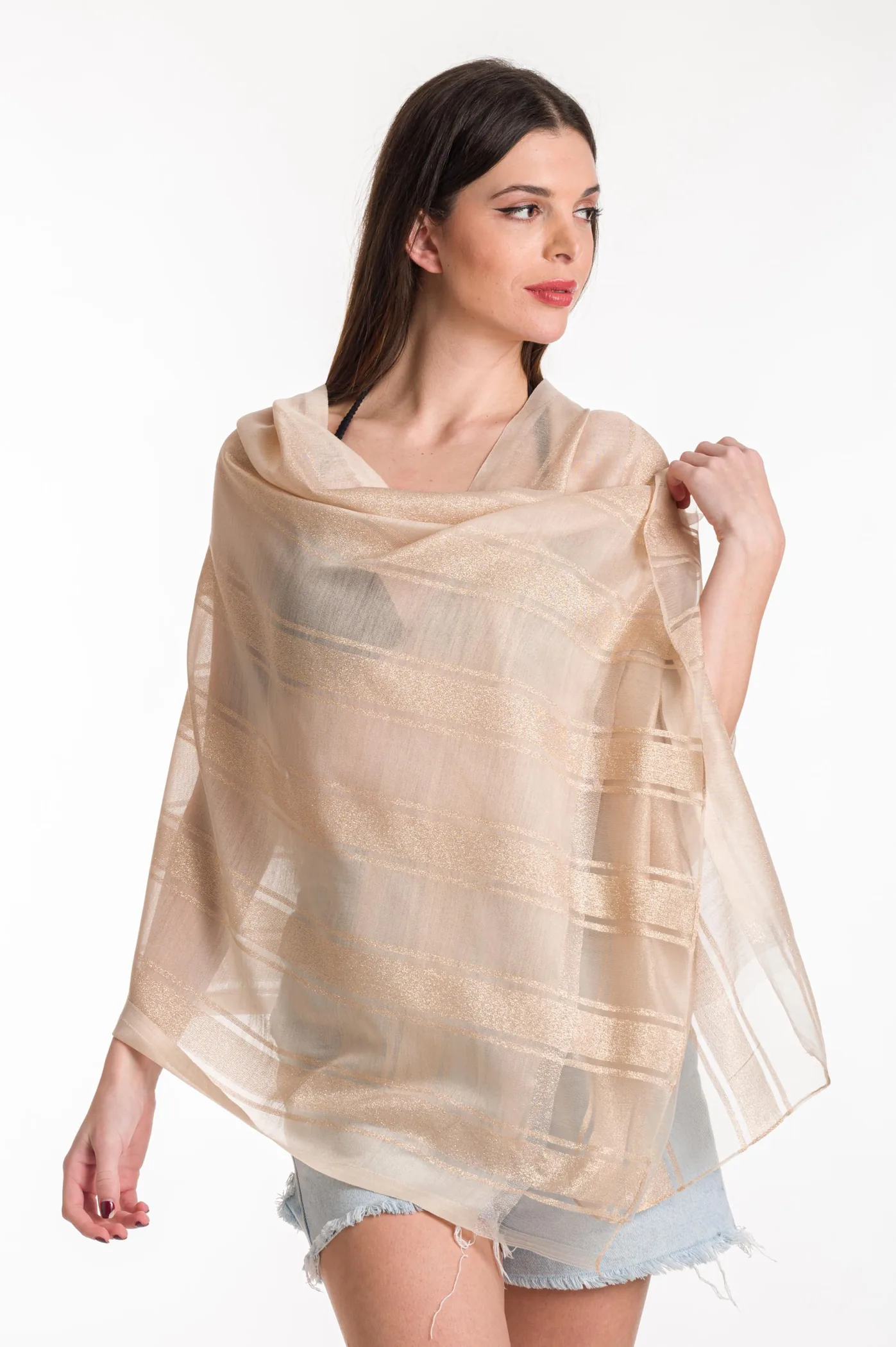 Εσαρπα μεταλιζε - Μπέζ;Χρυσό resort wear προϊόν για καλοκαιρινές resort εμφανίσεις