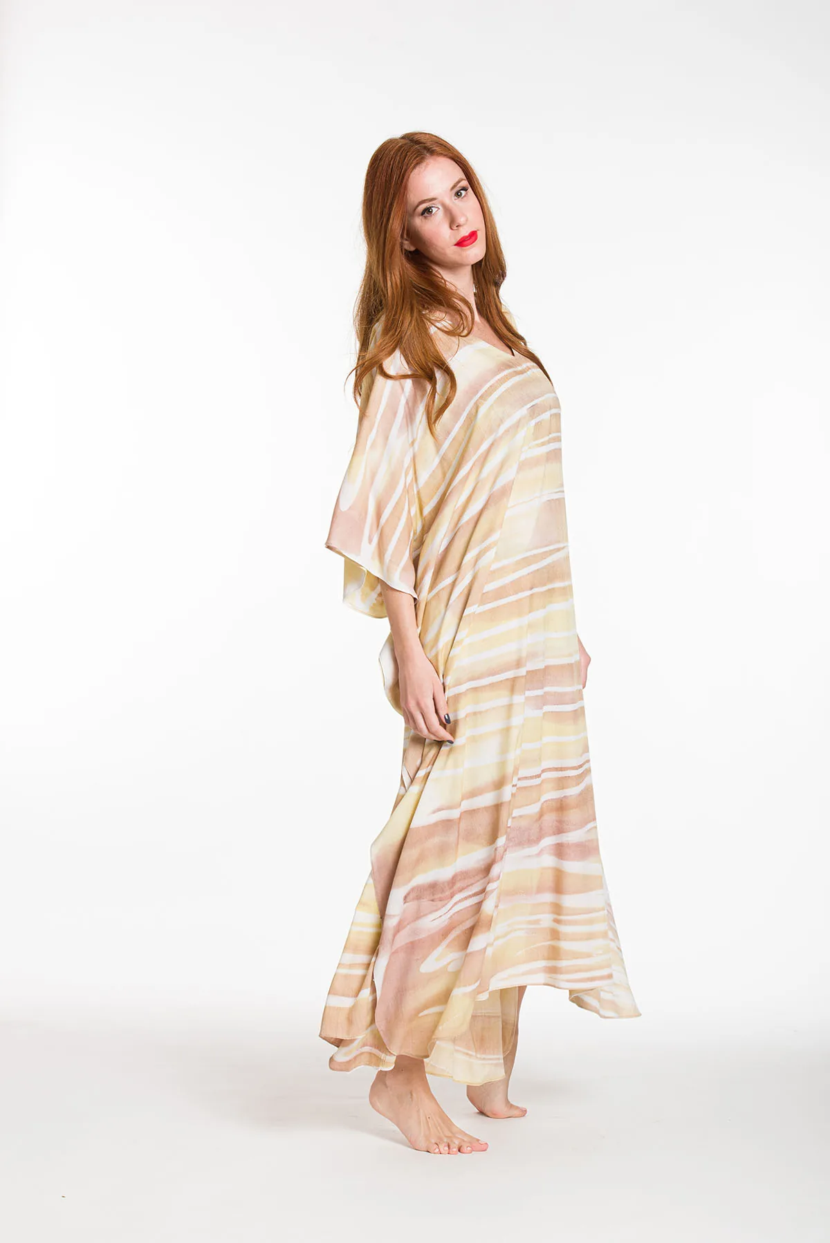 Καφτανι βισκοζ tie dye - Μπέζ καφτάνι παραλίας από βισκόζ για καλοκαιρινές resort εμφανίσεις