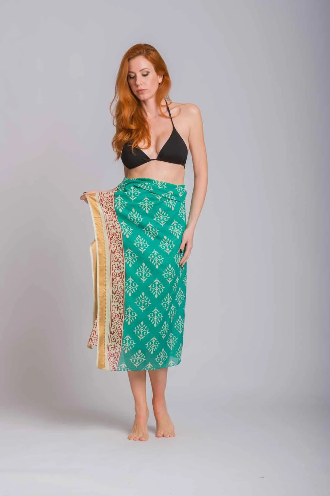 Πρασινο vibrant resort wear βαμβακερό παρεό - Μπέζ;Πράσινο παρεό παραλίας από βαμβακερό για καλοκαιρινές resort εμφανίσεις