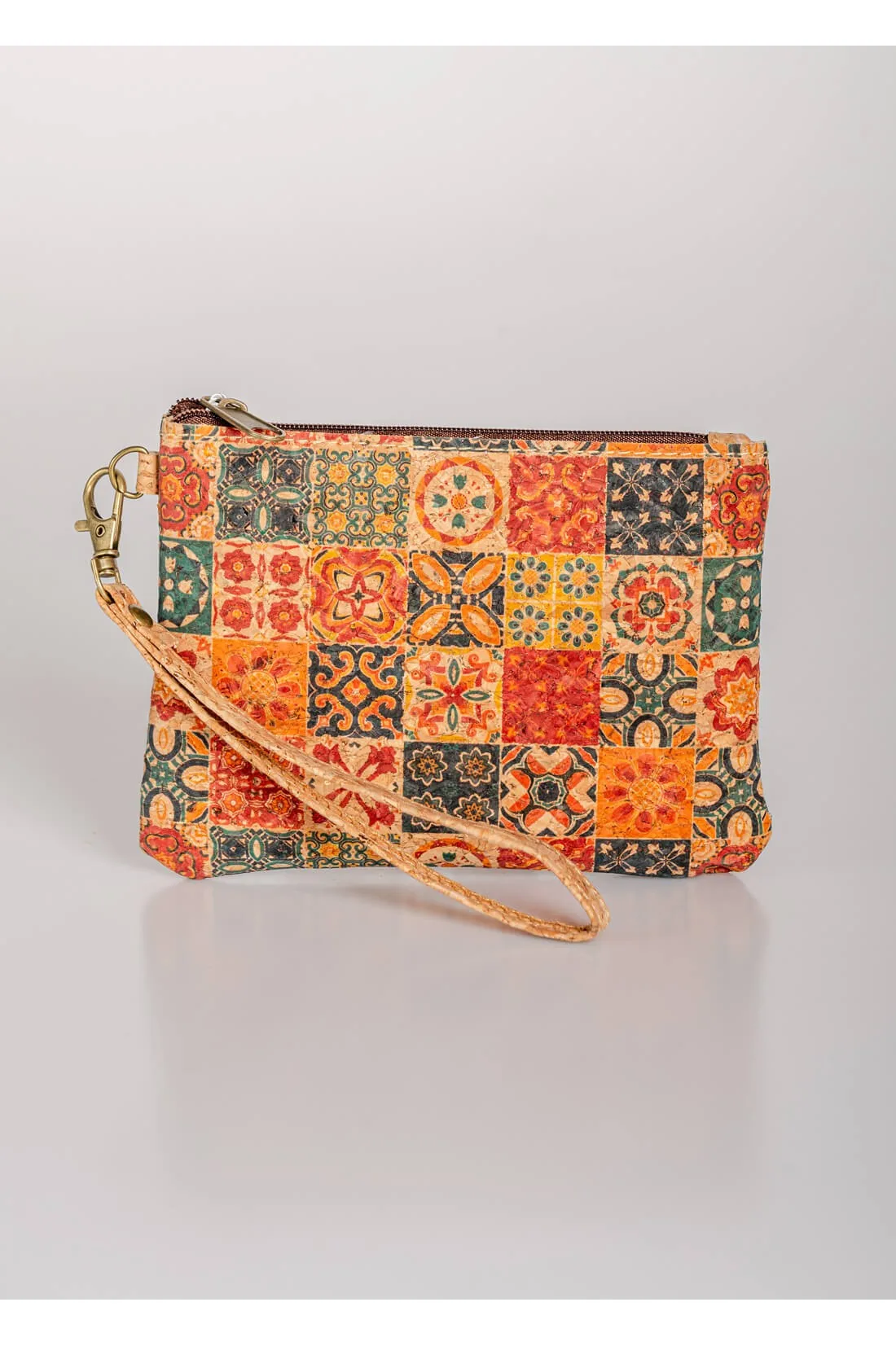 Τσαντακι μικρο καρπου - clutch - απο φελλο - Μπέζ παρεό παραλίας για καλοκαιρινές resort εμφανίσεις