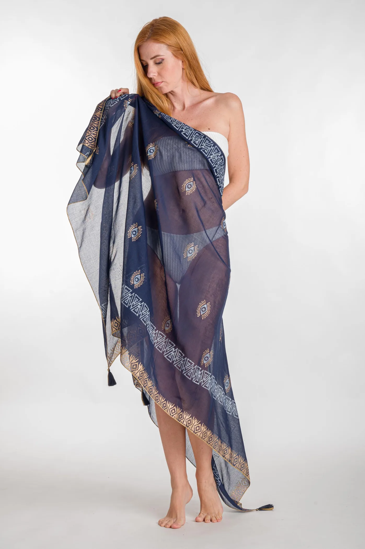 Παρεο βαμβακερο me φουντες και χρυσοτυπια - Navy Blue;Χρυσό παρεό παραλίας για καλοκαιρινές resort εμφανίσεις