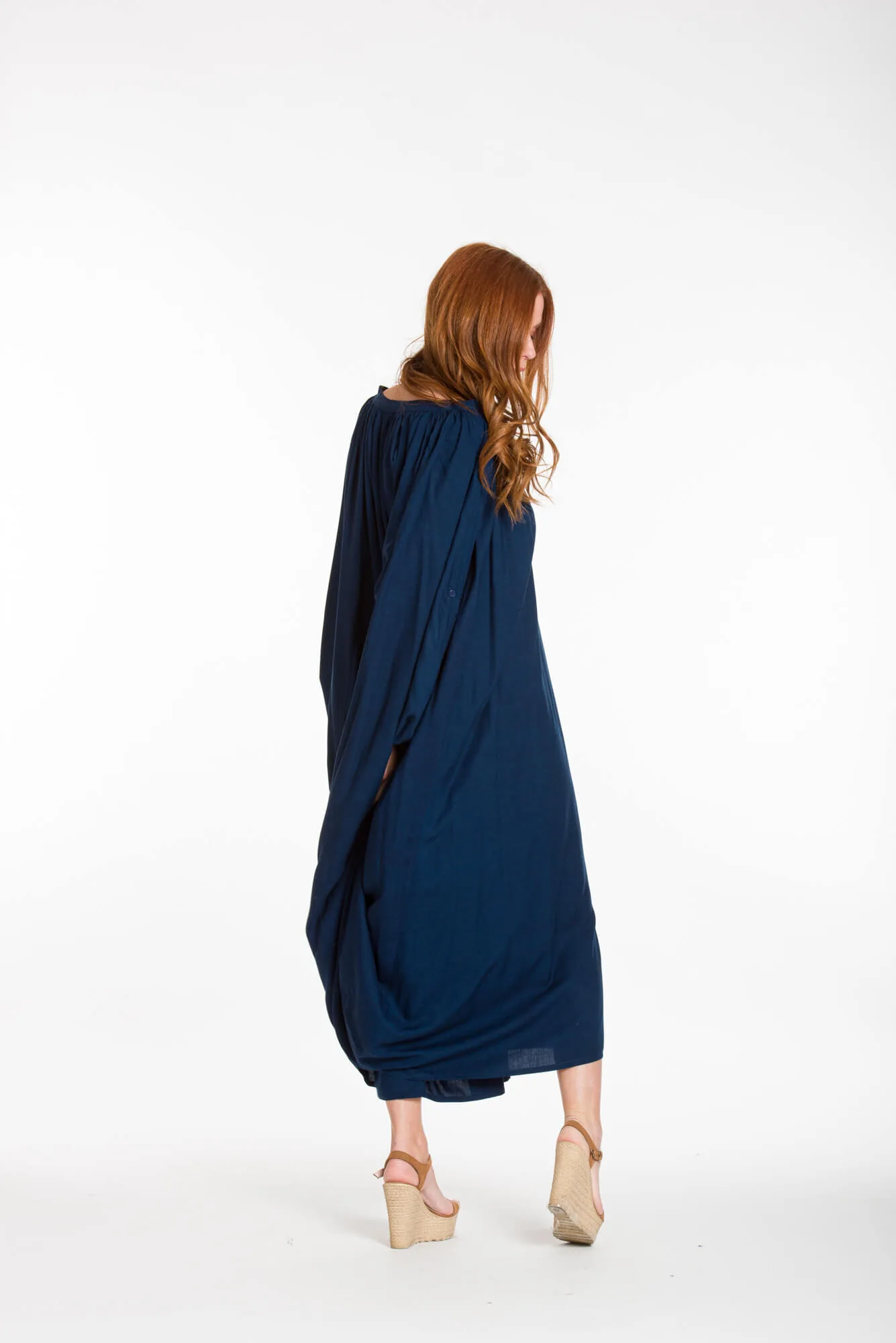 Καφτανι - πουκαμισοφορεμα oversize look με ρυθμιζομενα μανικια - Navy Blue φόρεμα παραλίας από βισκόζ για καλοκαιρινές resort εμφανίσεις