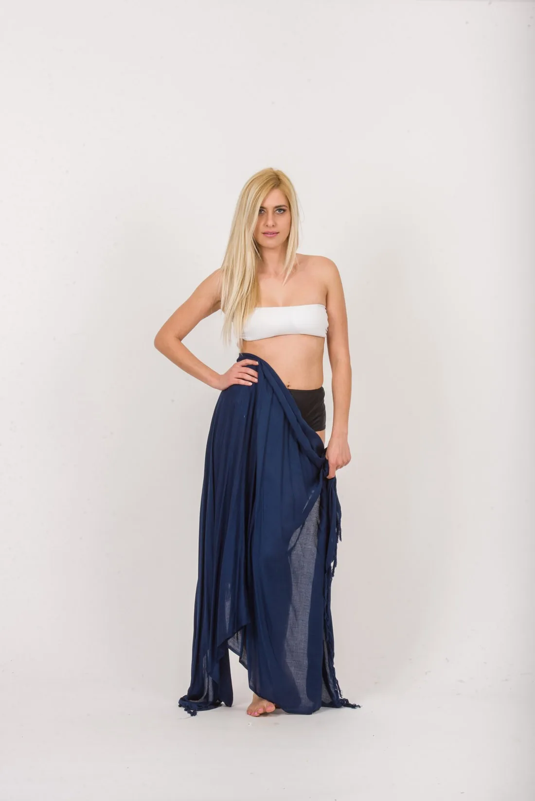 Παρεο βισκοζ μονοχρωμο με κροσσια - Navy Blue παρεό παραλίας για καλοκαιρινές resort εμφανίσεις