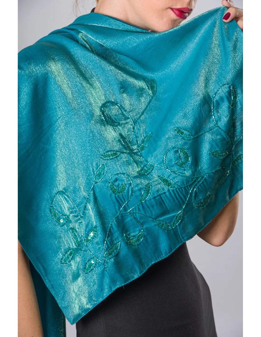 Εσαρπα μεταλιζε με κεντημα - Πετρόλ resort wear προϊόν για καλοκαιρινές resort εμφανίσεις